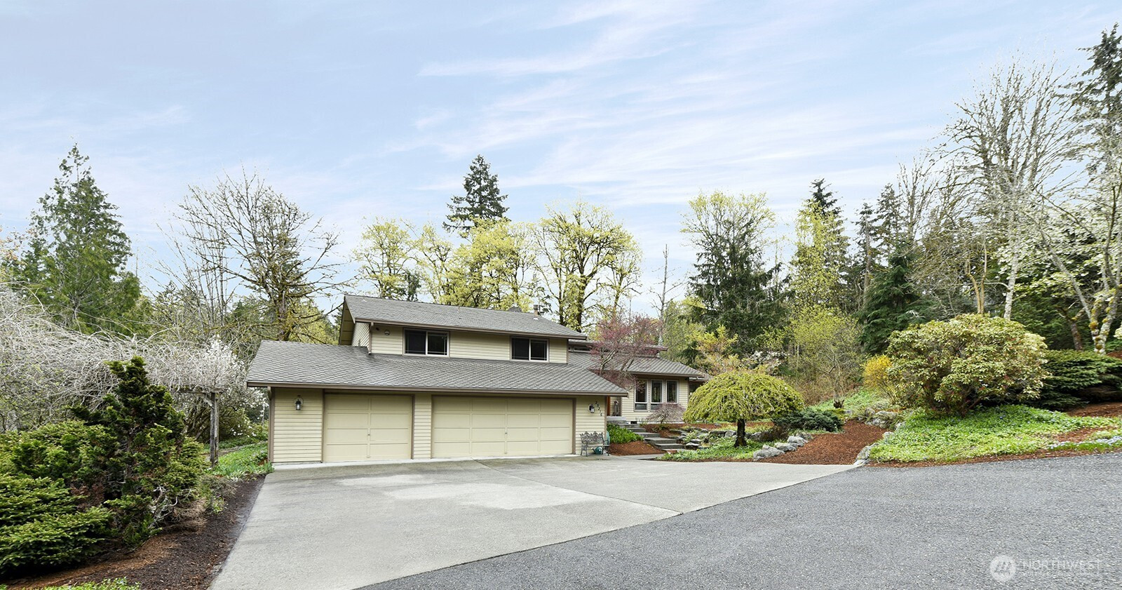 25216 238th Avenue SE, Maple Valley, WA 98038