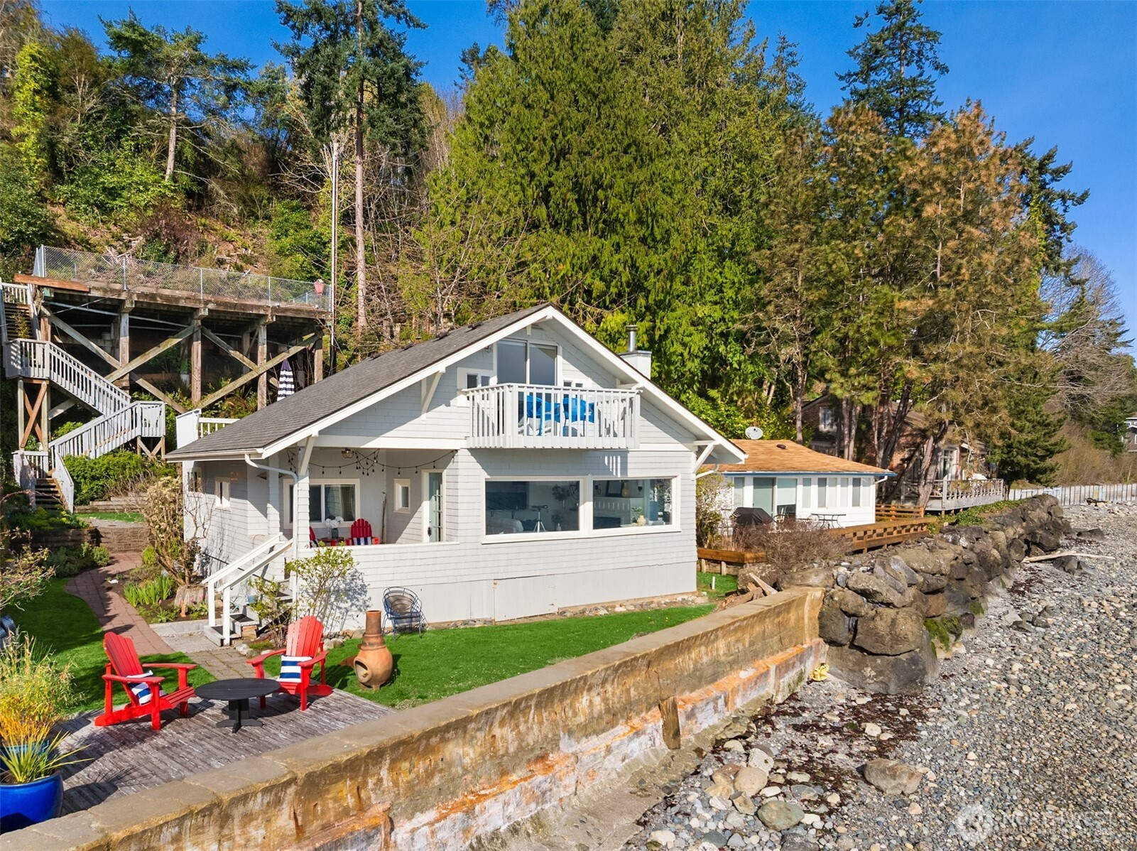 5430 Rockaway Beach Road NE, Bainbridge Island, WA 98110