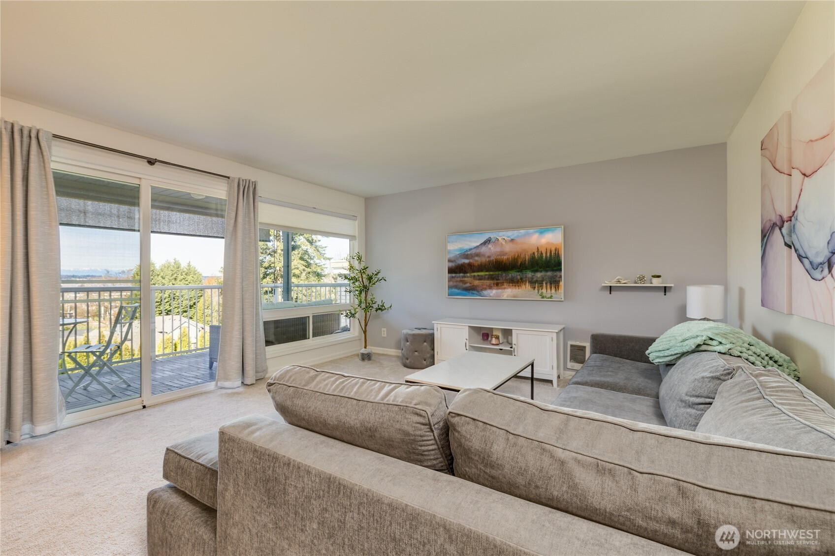 1113 Kirkland Avenue, Kirkland, WA 98033