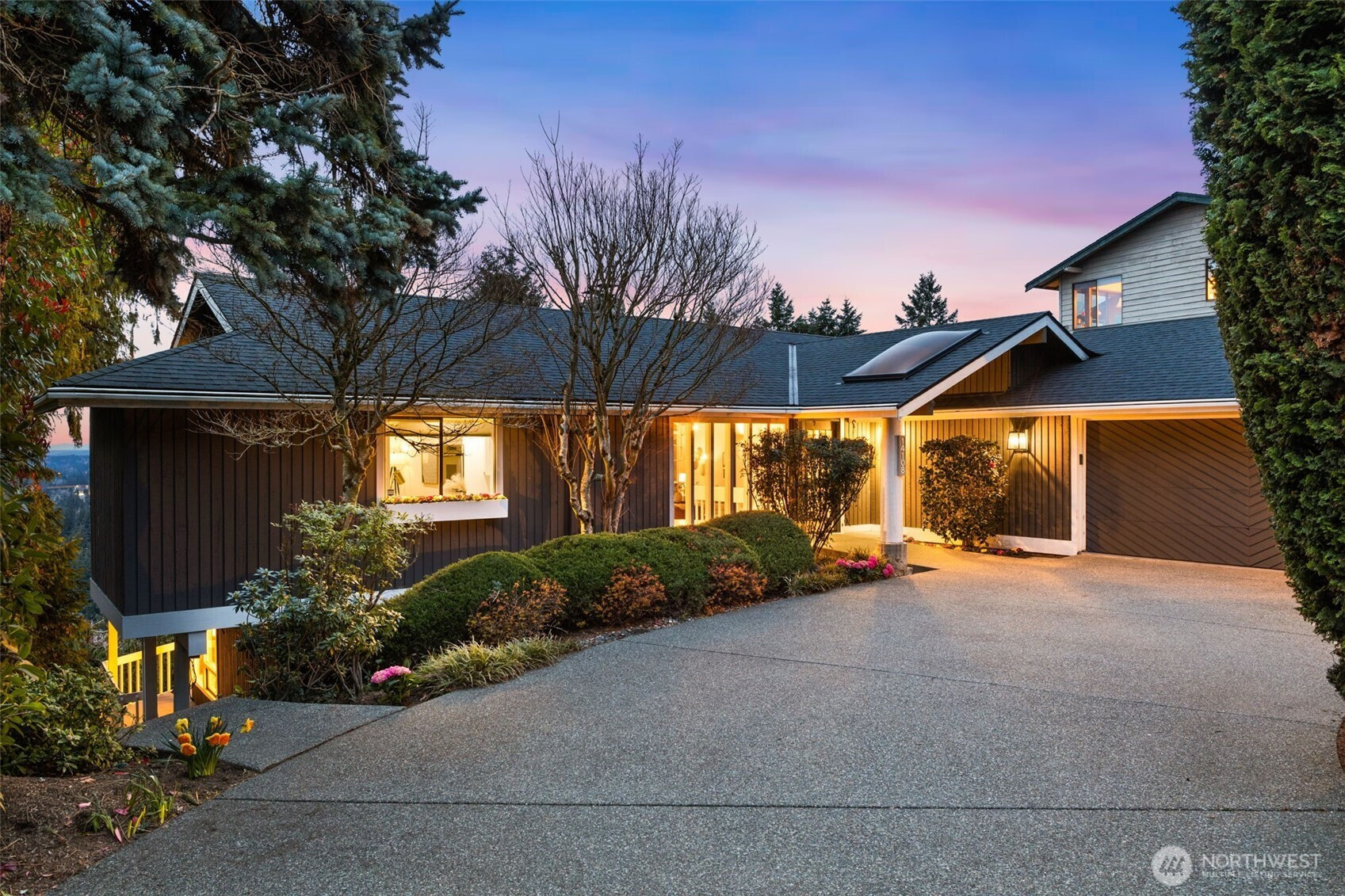 14108 SE 44th Street, Bellevue, WA 98006