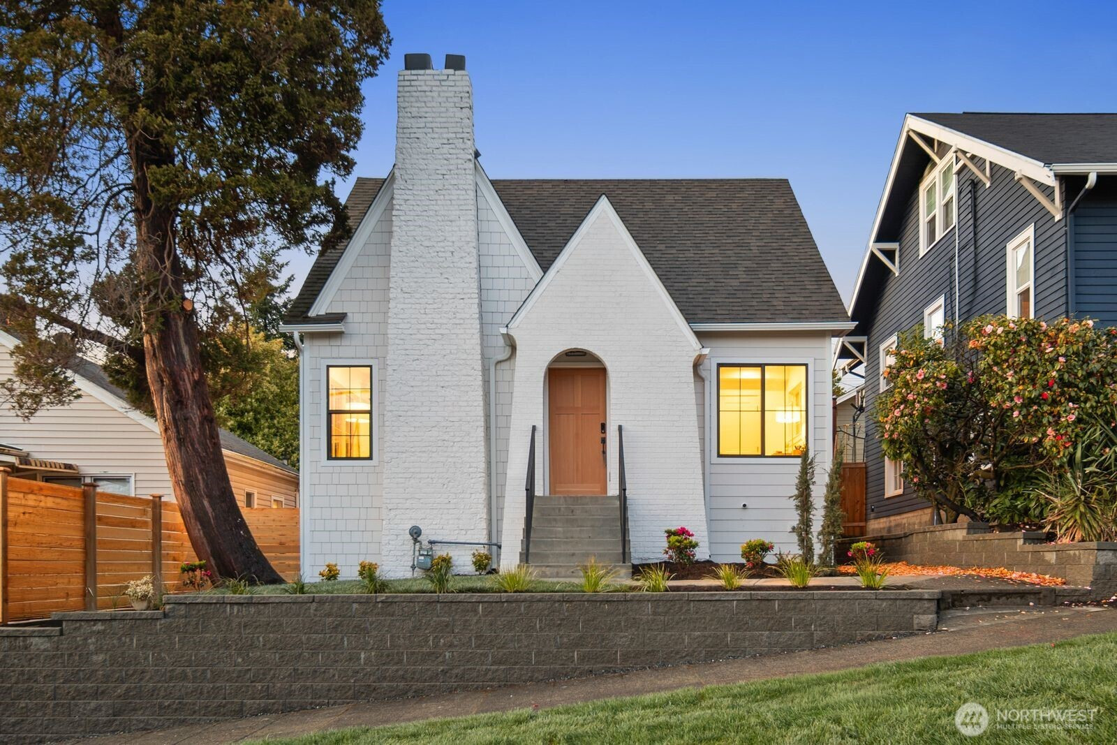 306 NW 45th Street, Seattle, WA 98107