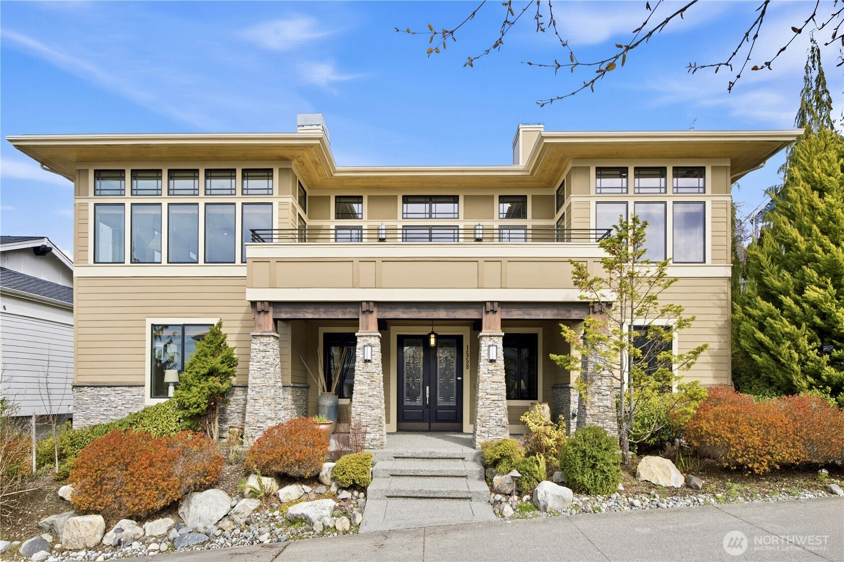 1558 26th Court NE, Issaquah, WA 98029