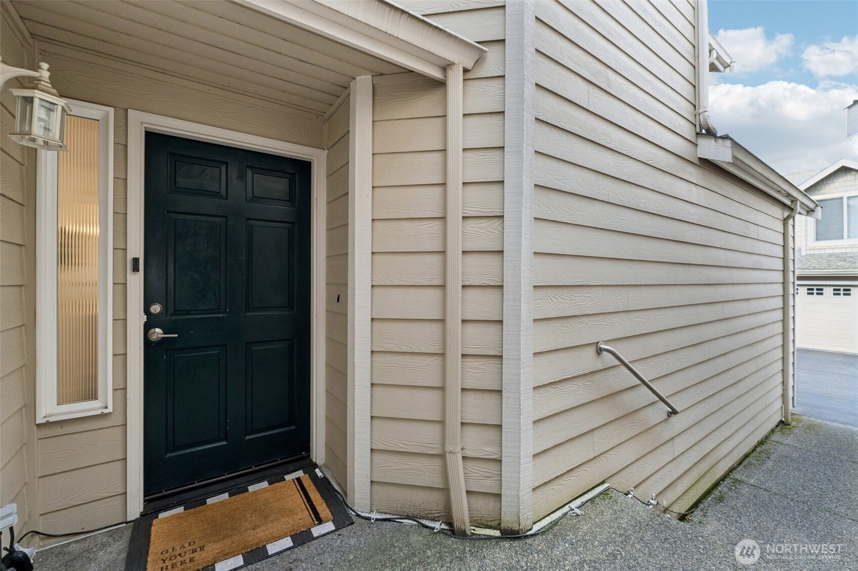 8125 212th Street SW, Edmonds, WA 98026