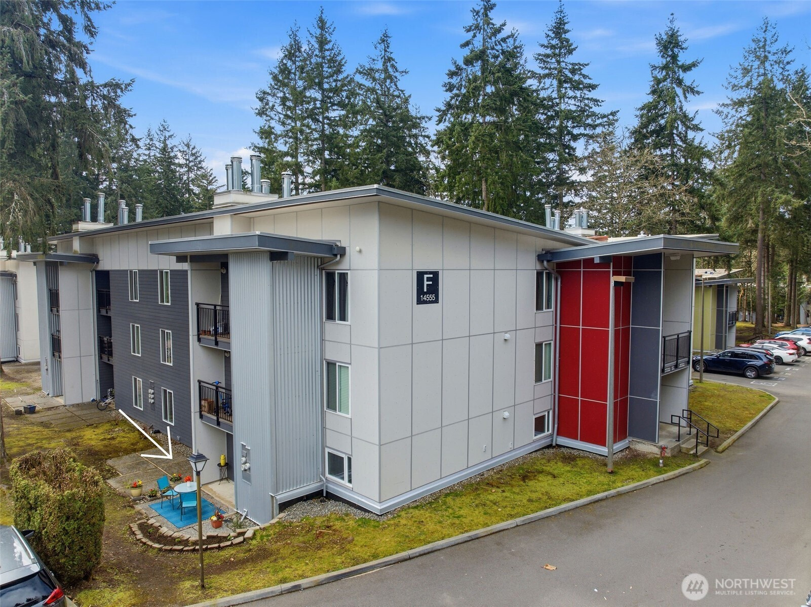 14555 NE 32nd Street, Bellevue, WA 98007