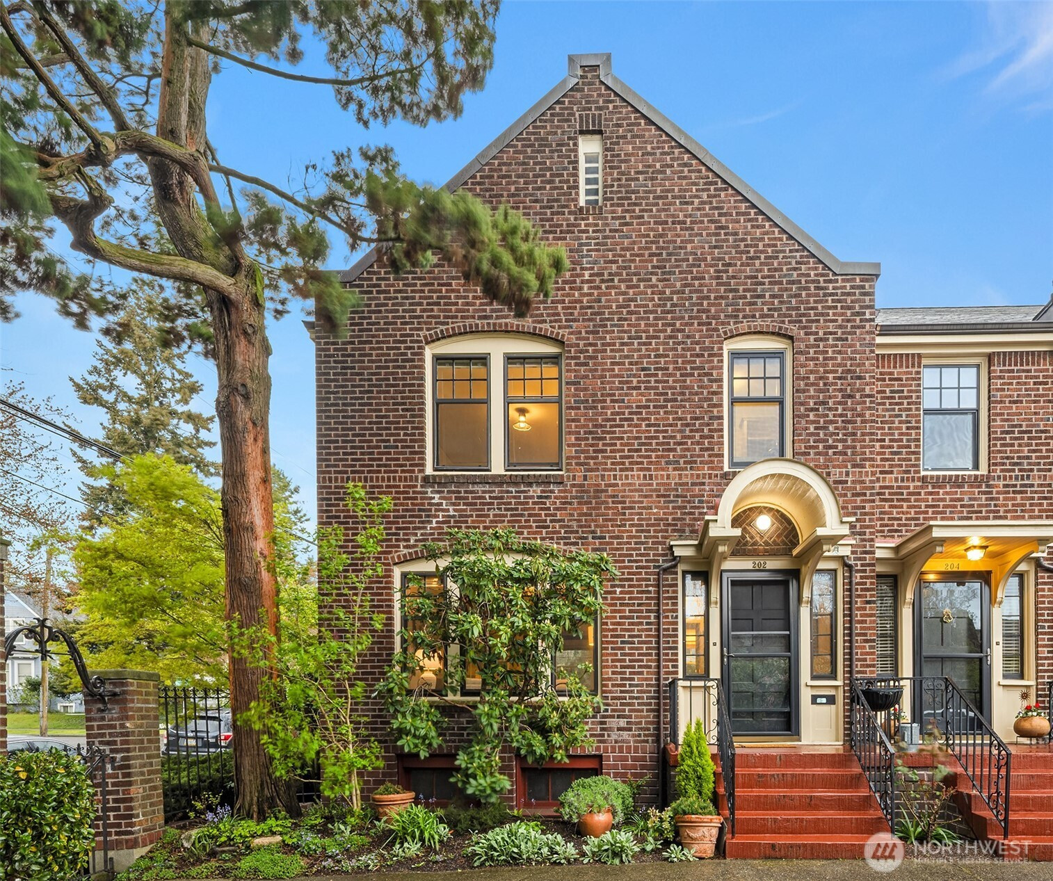 4800 Fremont Avenue N, Seattle, WA 98103