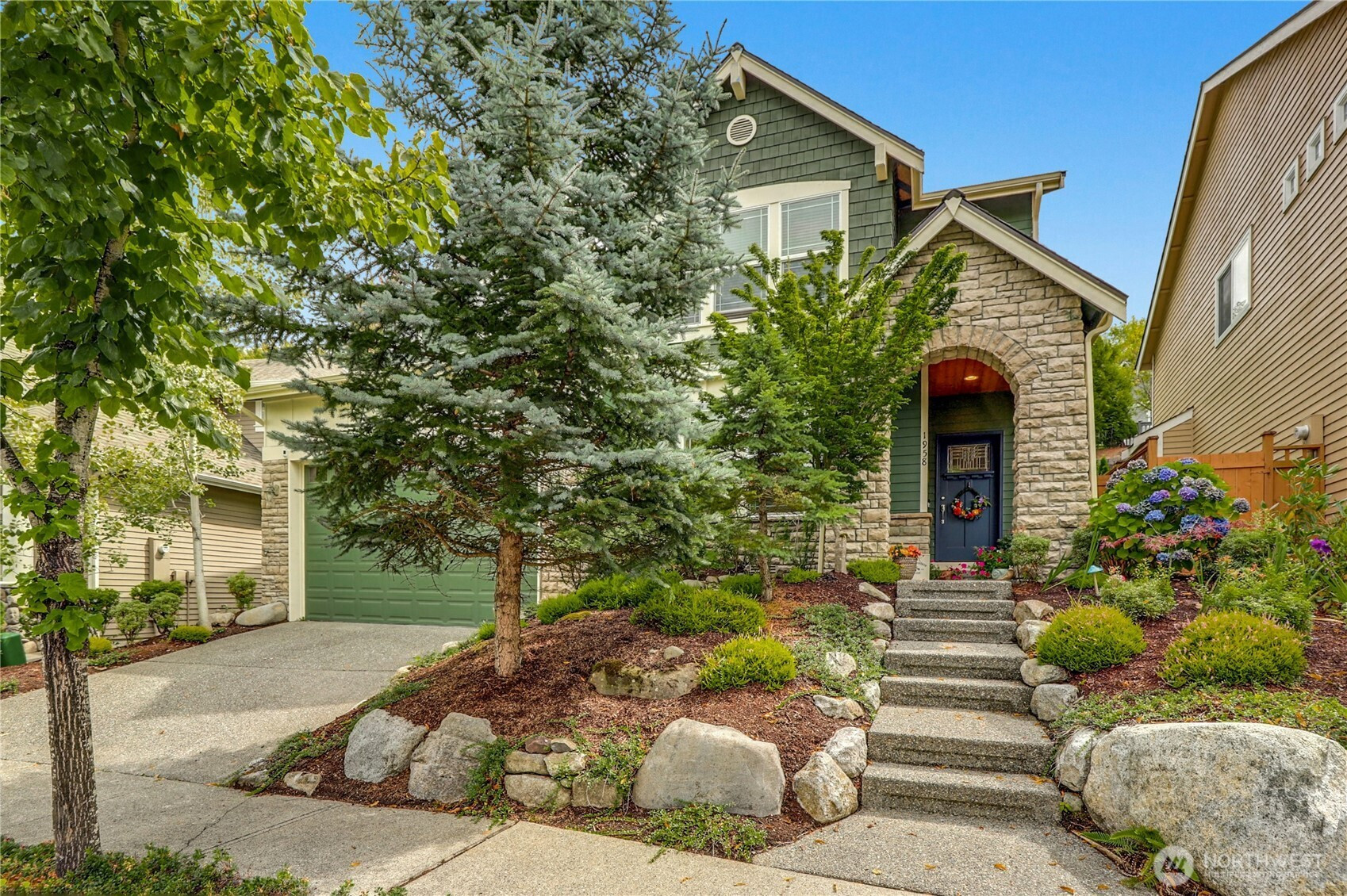 1958 16th Court NE, Issaquah, WA 98029