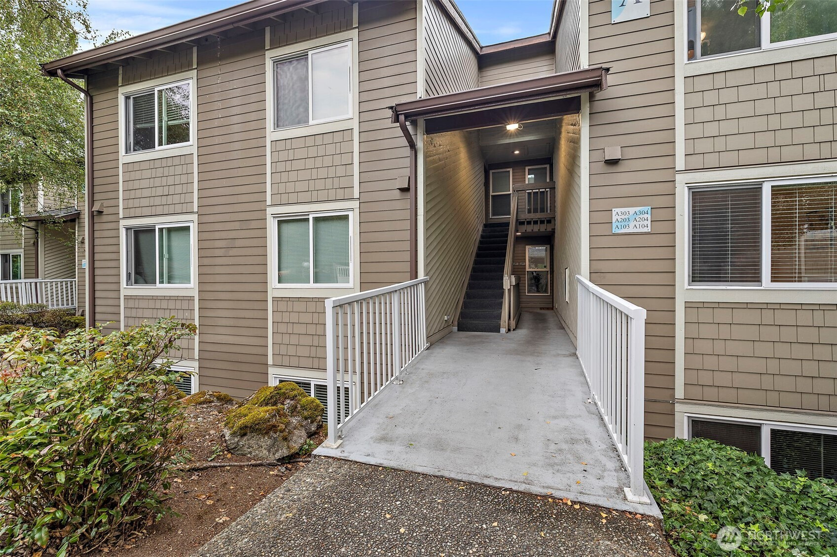 200 Mt Park Boulevard SW, Issaquah, WA 98027