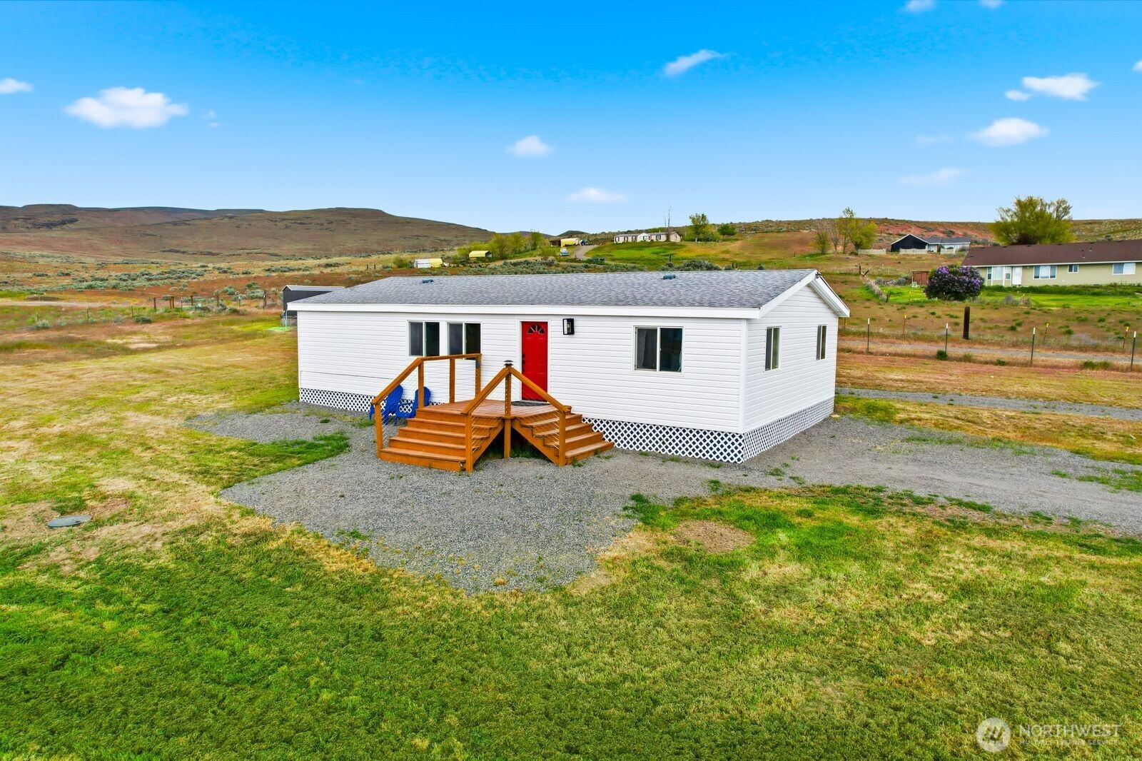 671 Hull Road, Selah, WA 98942