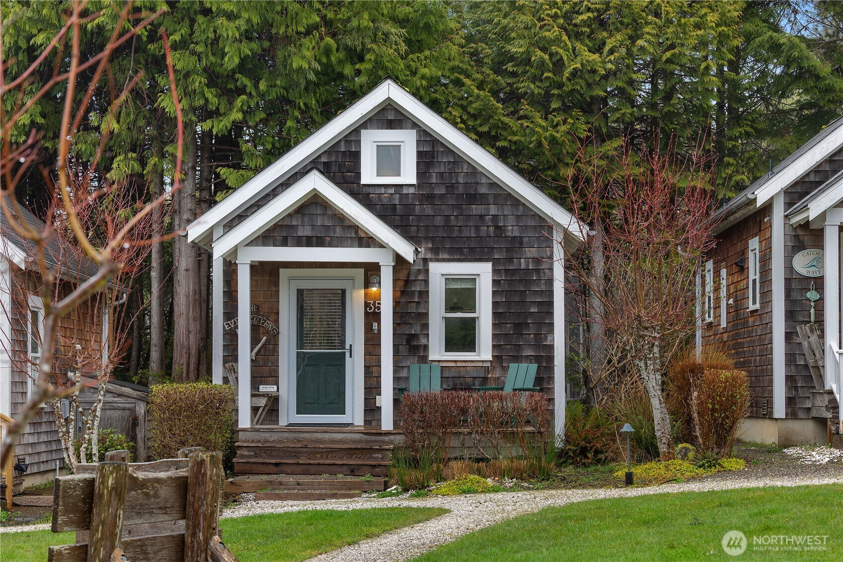 35 Beach Cabin Loop, Pacific Beach, WA 98571