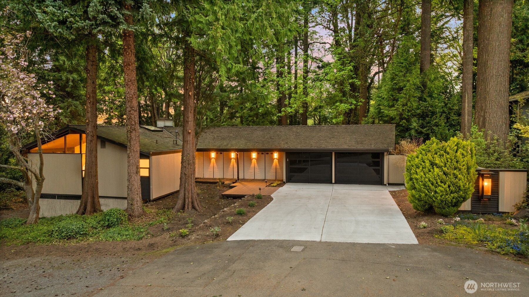7236 NE 121st Place, Kirkland, WA 98034