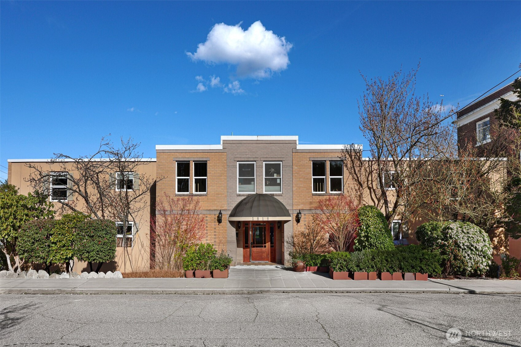 1818 Bigelow Avenue N, Seattle, WA 98109