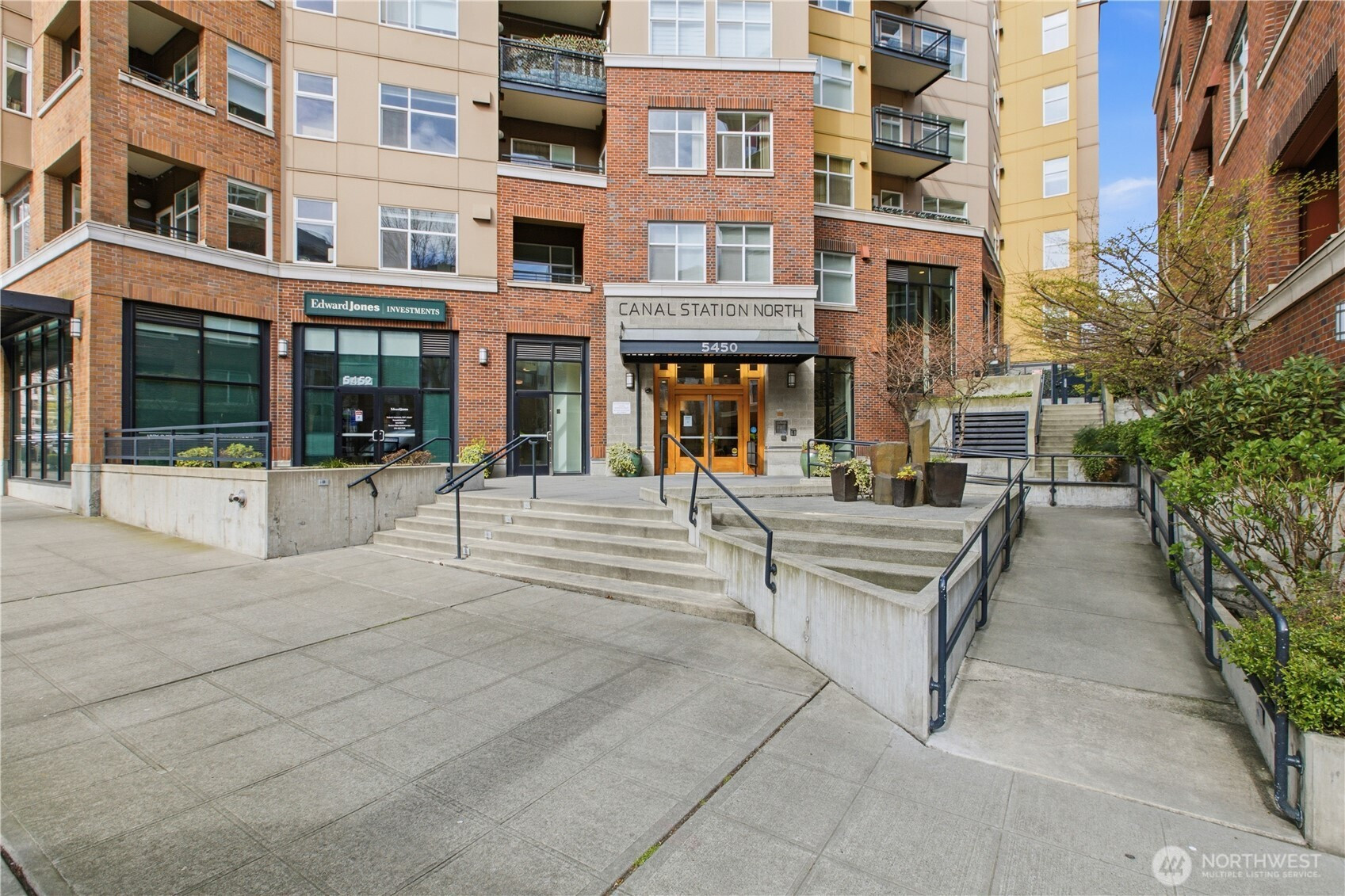 5450 Leary Avenue NW, Seattle, WA 98107