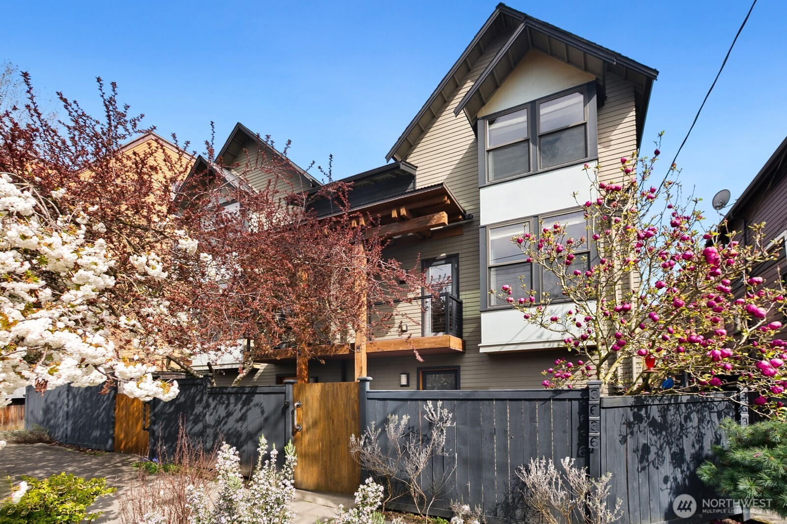 3636 Palatine Avenue N, Seattle, WA 98103