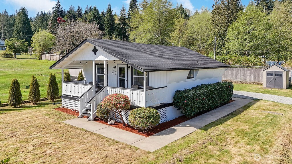3740 Paradise Bay Rd, Port Ludlow, WA 98365