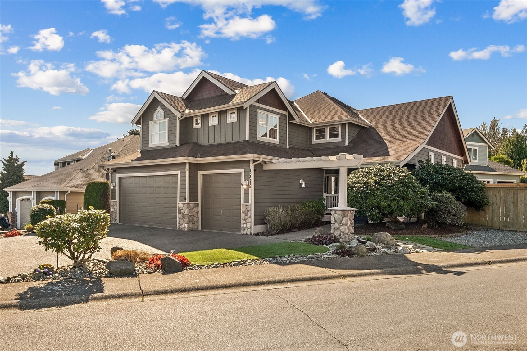 13815 SE 252nd Place, Kent, WA 98042