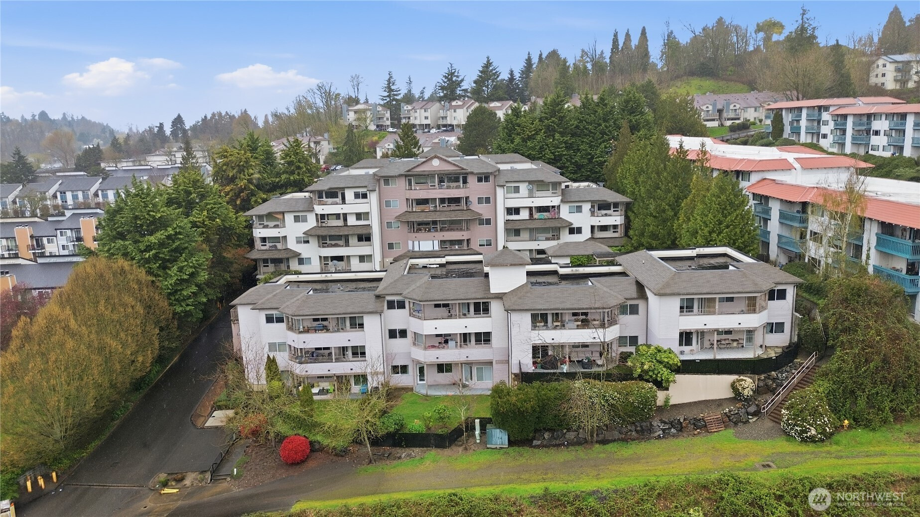 15340 Macadam Road S, Tukwila, WA 98188