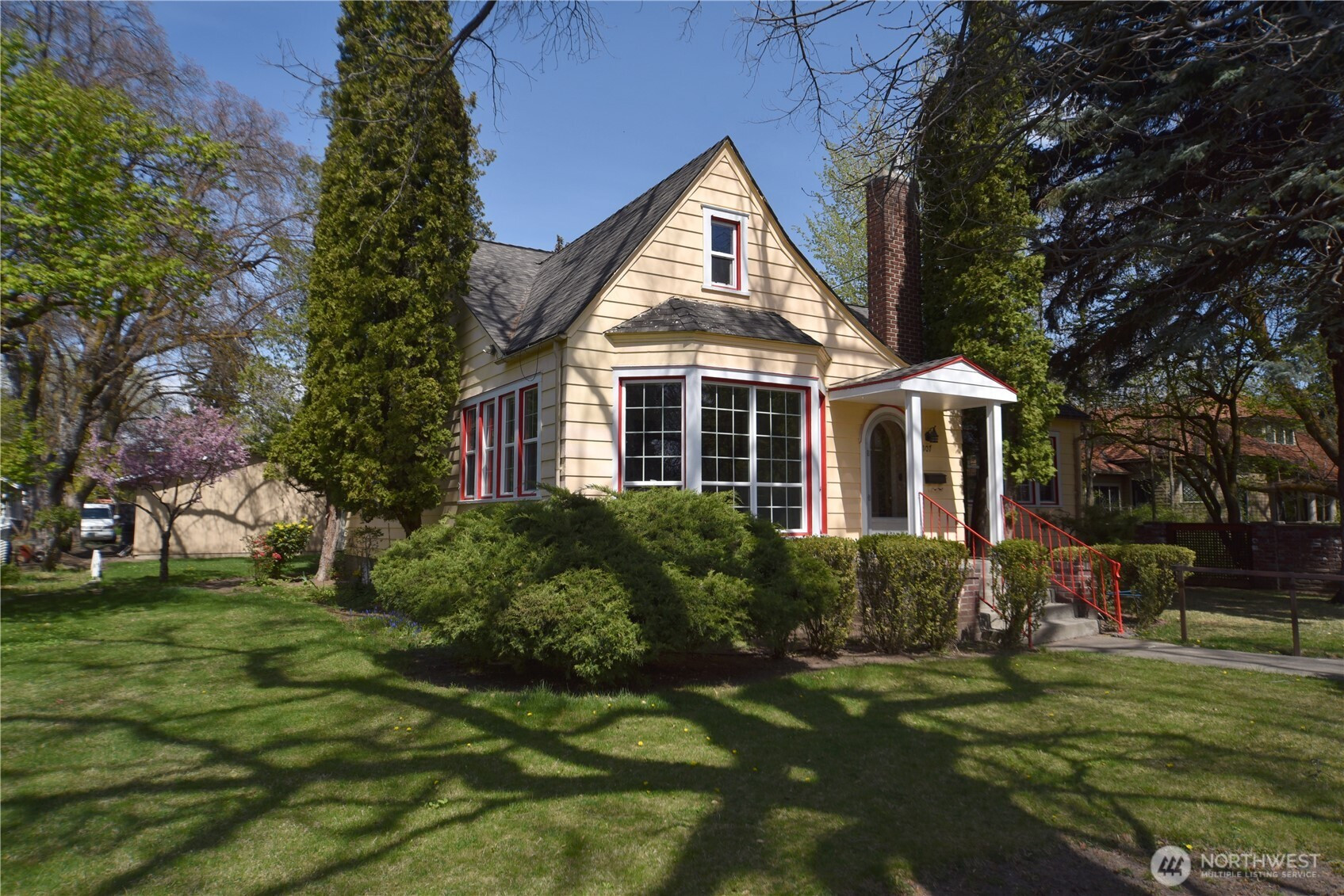 107 W 9th Avenue, Ellensburg, WA 98926