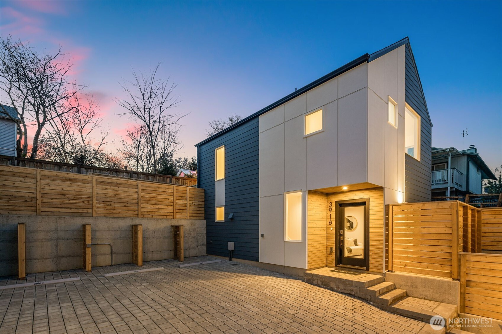 3916 S Juneau Street, Seattle, WA 98118