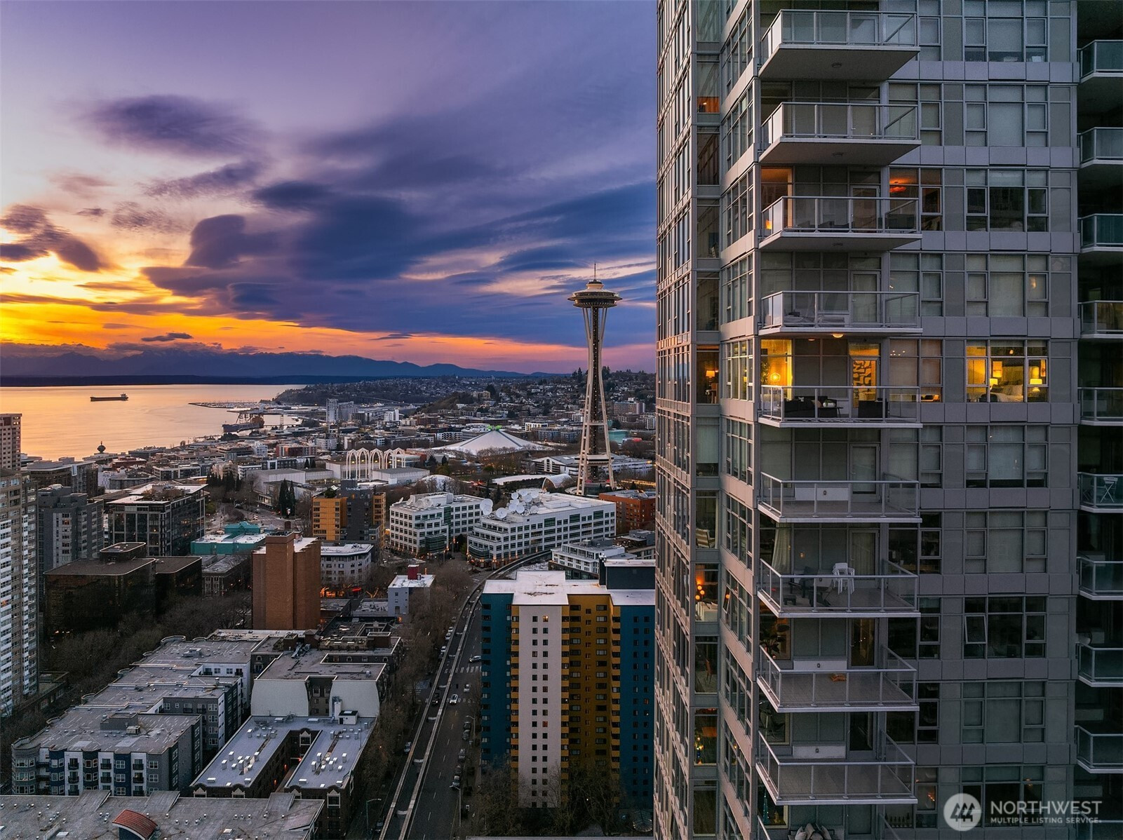 583 Battery Street, Seattle, WA 98121