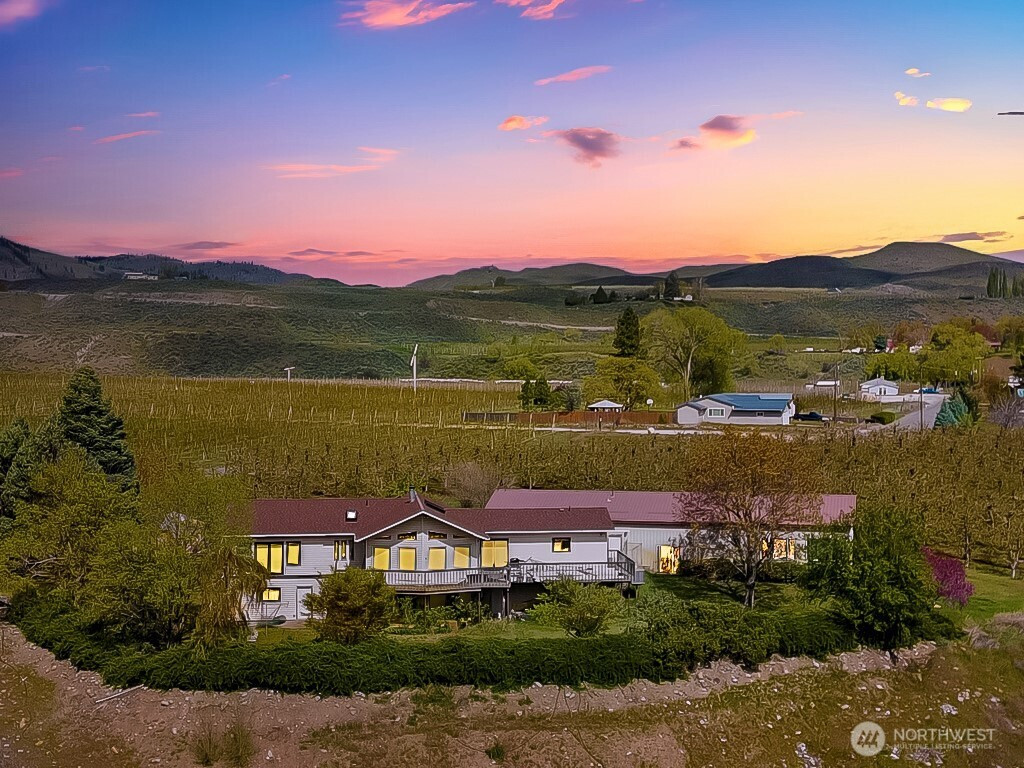 91 Okanogan Cemetery Road, Okanogan, WA 98840