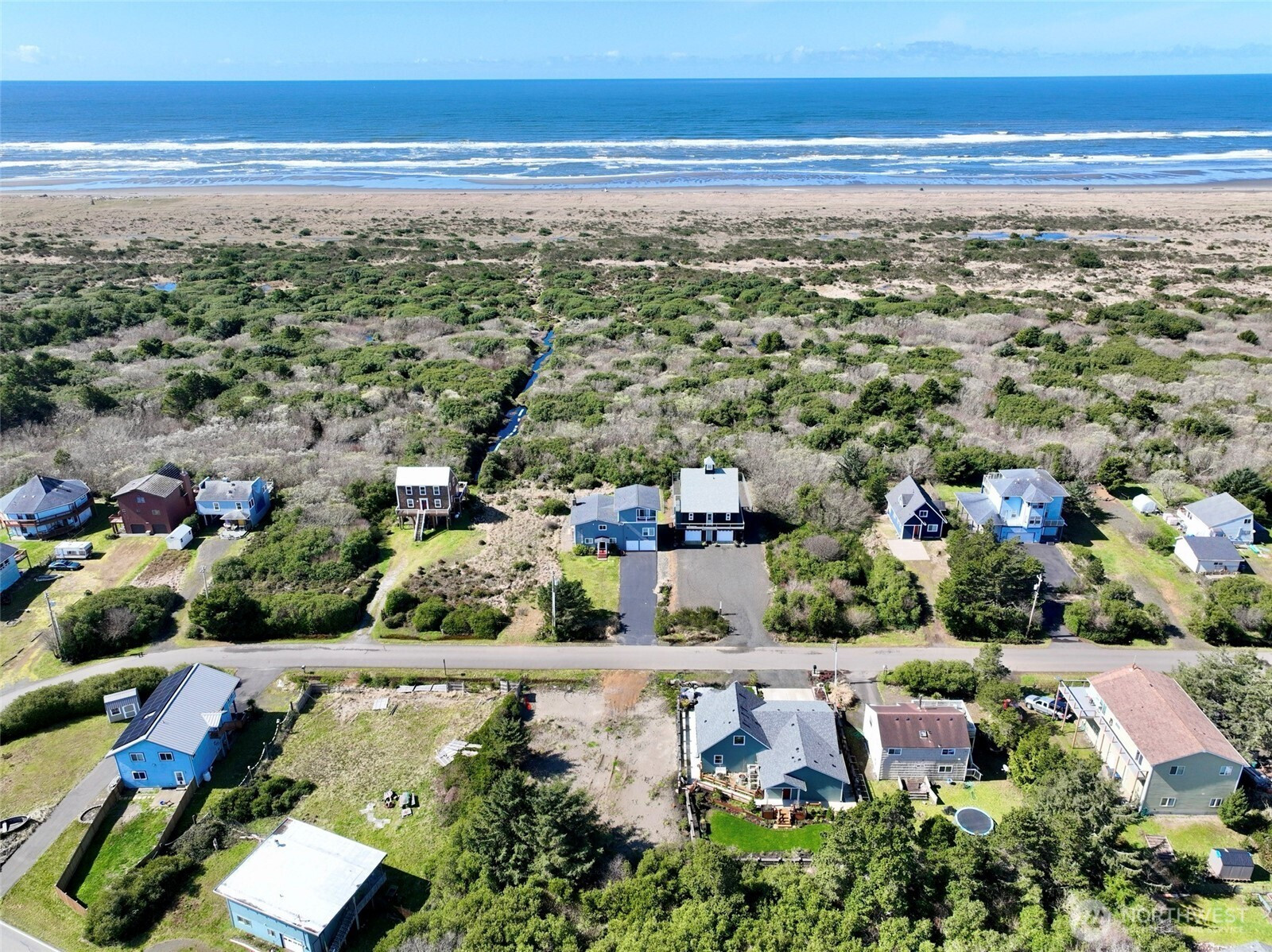 578 Sand Dune Avenue SW, Ocean Shores, WA 98569