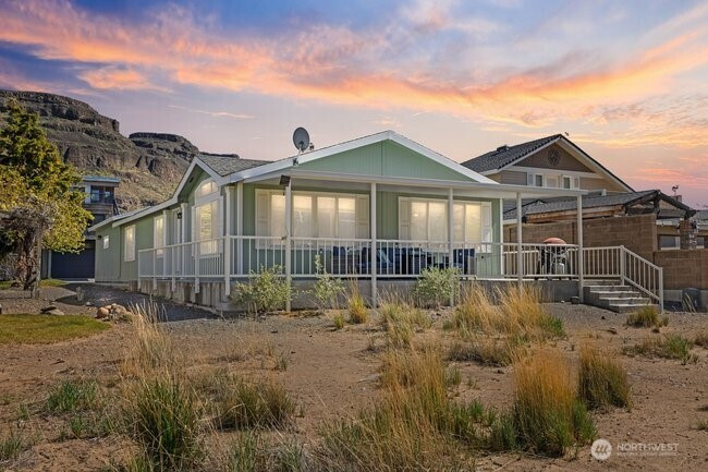 674 River Drive SW, Quincy, WA 98848