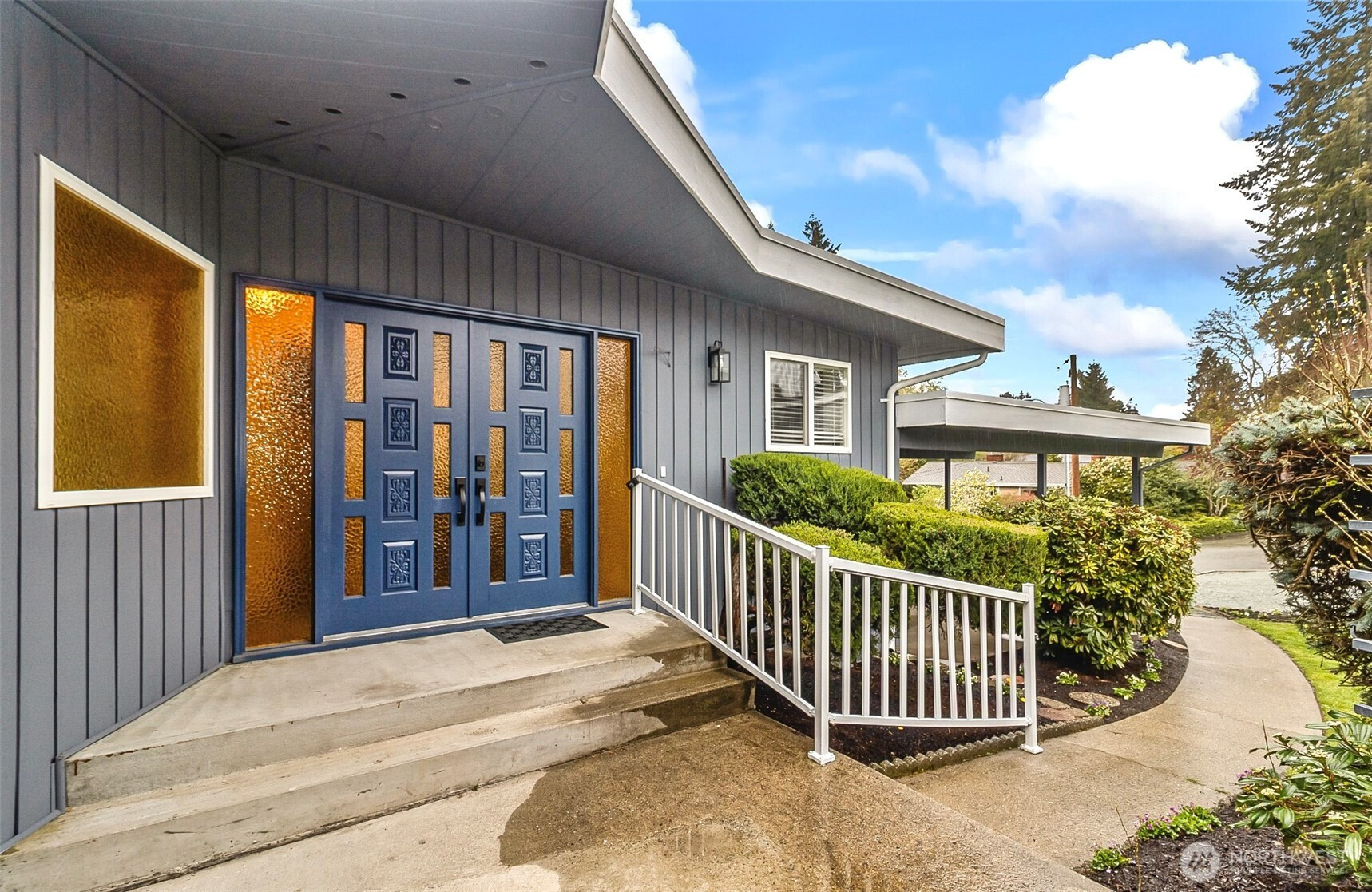 18215 3rd Place SW, Normandy Park, WA 98166
