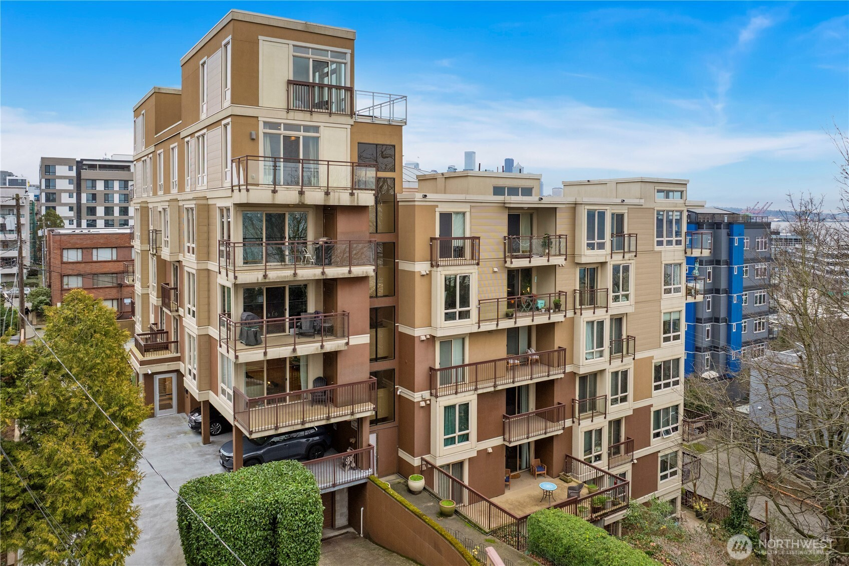 500 W 5th Avenue, Seattle, WA 98119