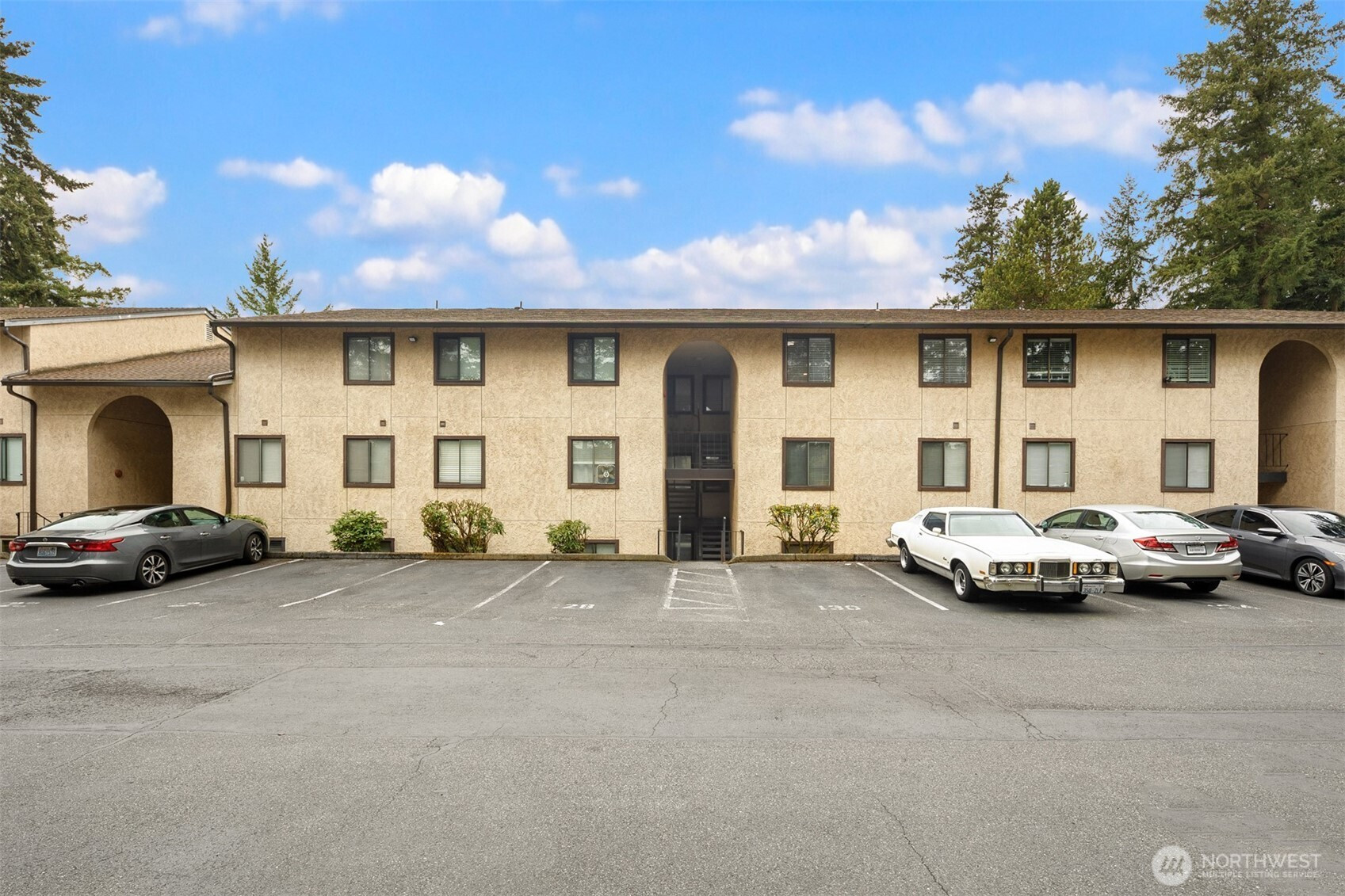 23411 102nd Avenue SE, Kent, WA 98031