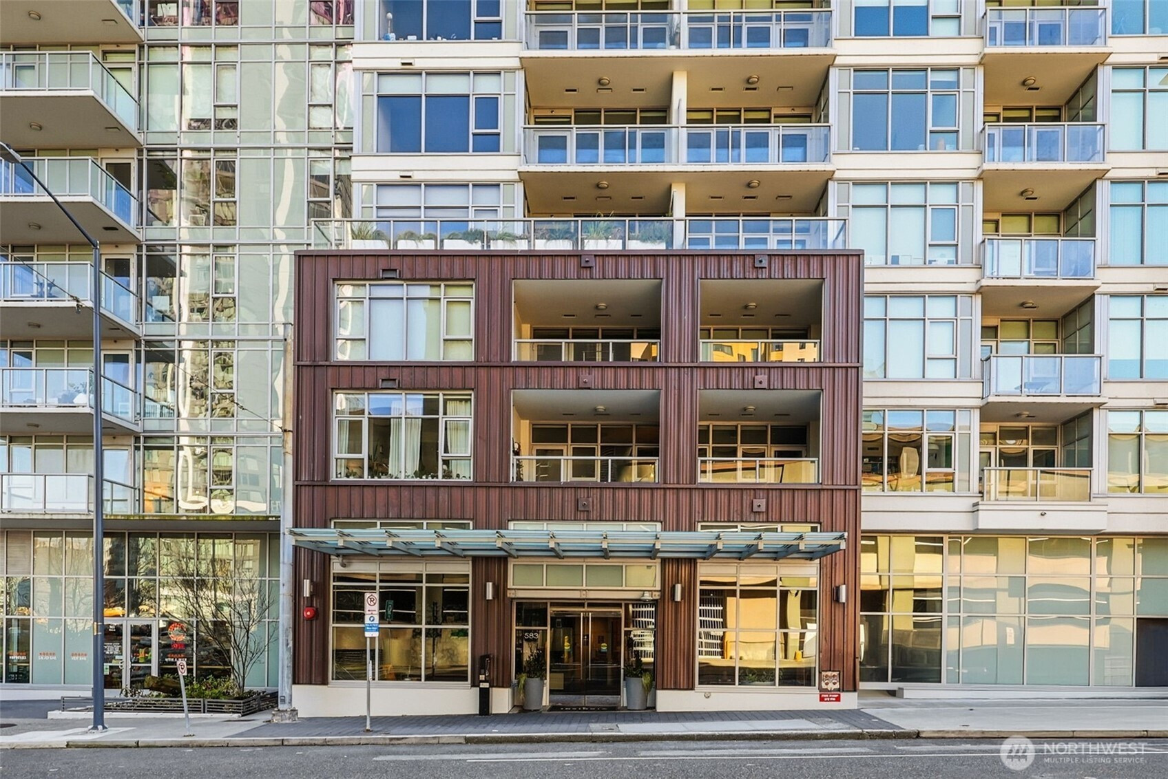 583 Battery Street, Seattle, WA 98121