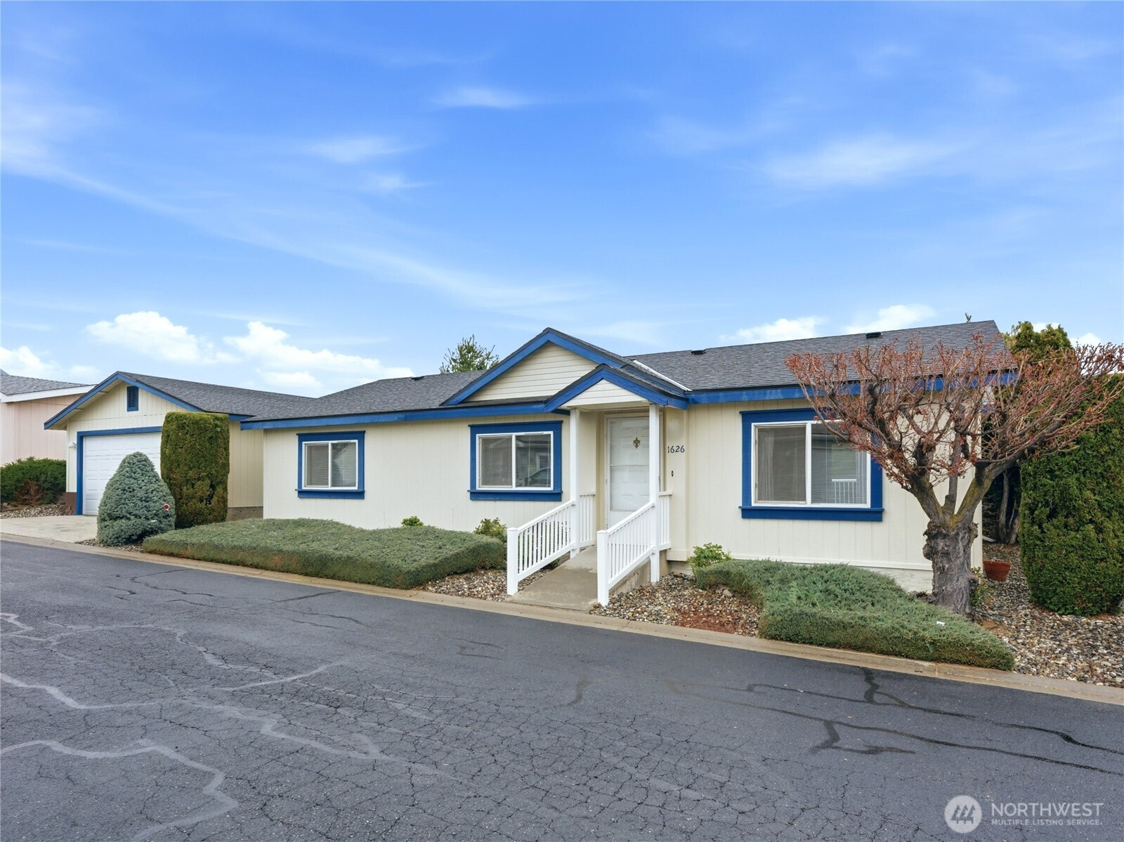 1626 Pleasant Avenue, Wenatchee, WA 98801
