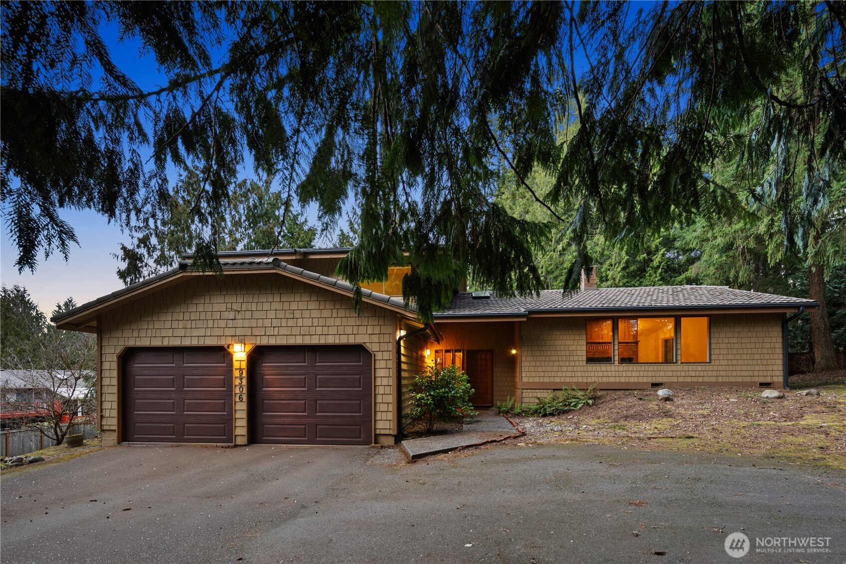 19306 SE 277th Street, Kent, WA 98042