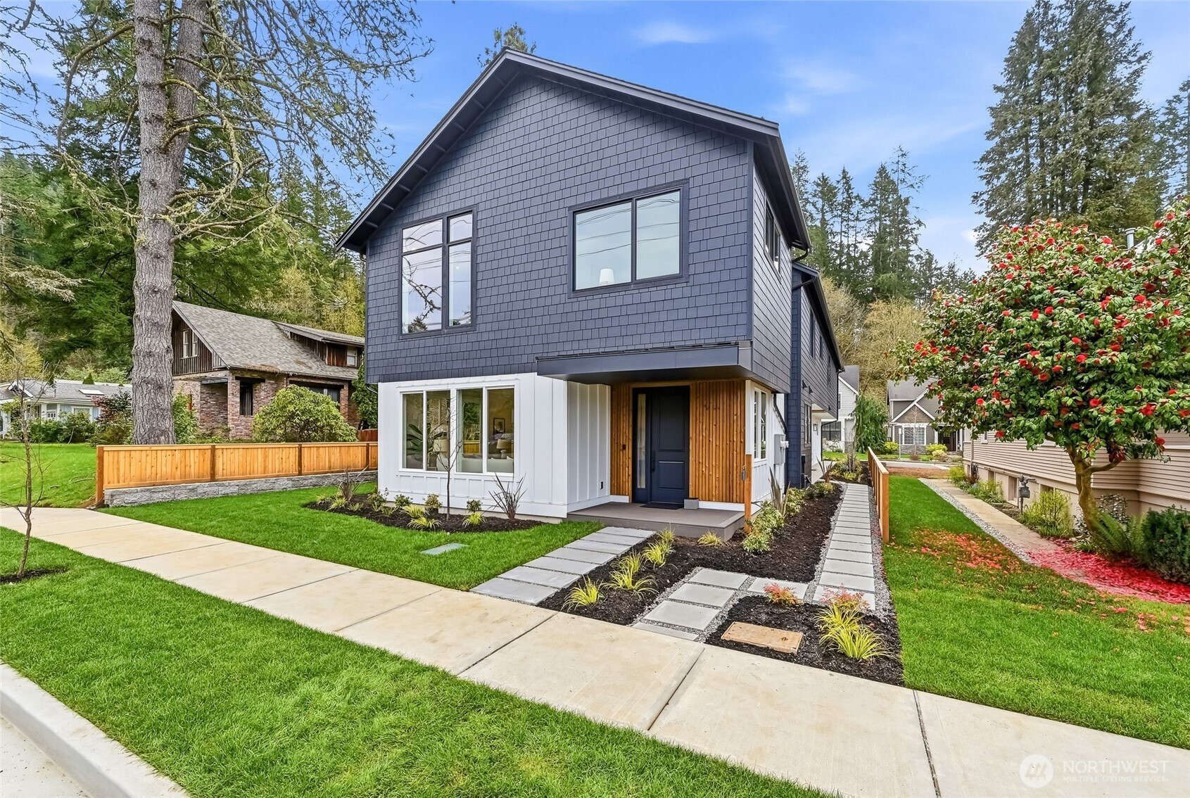 529 SE Bush Street, Issaquah, WA 98027