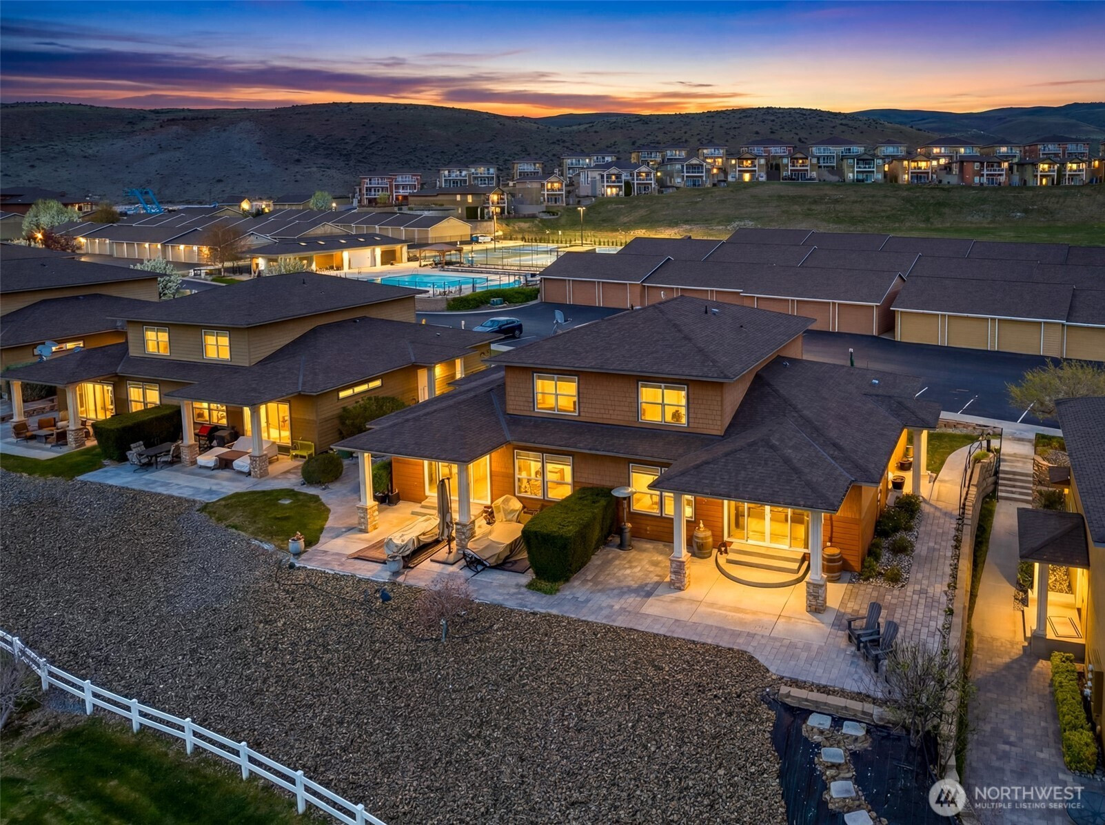 23496 Sunserra Loop NW, Quincy, WA 98848