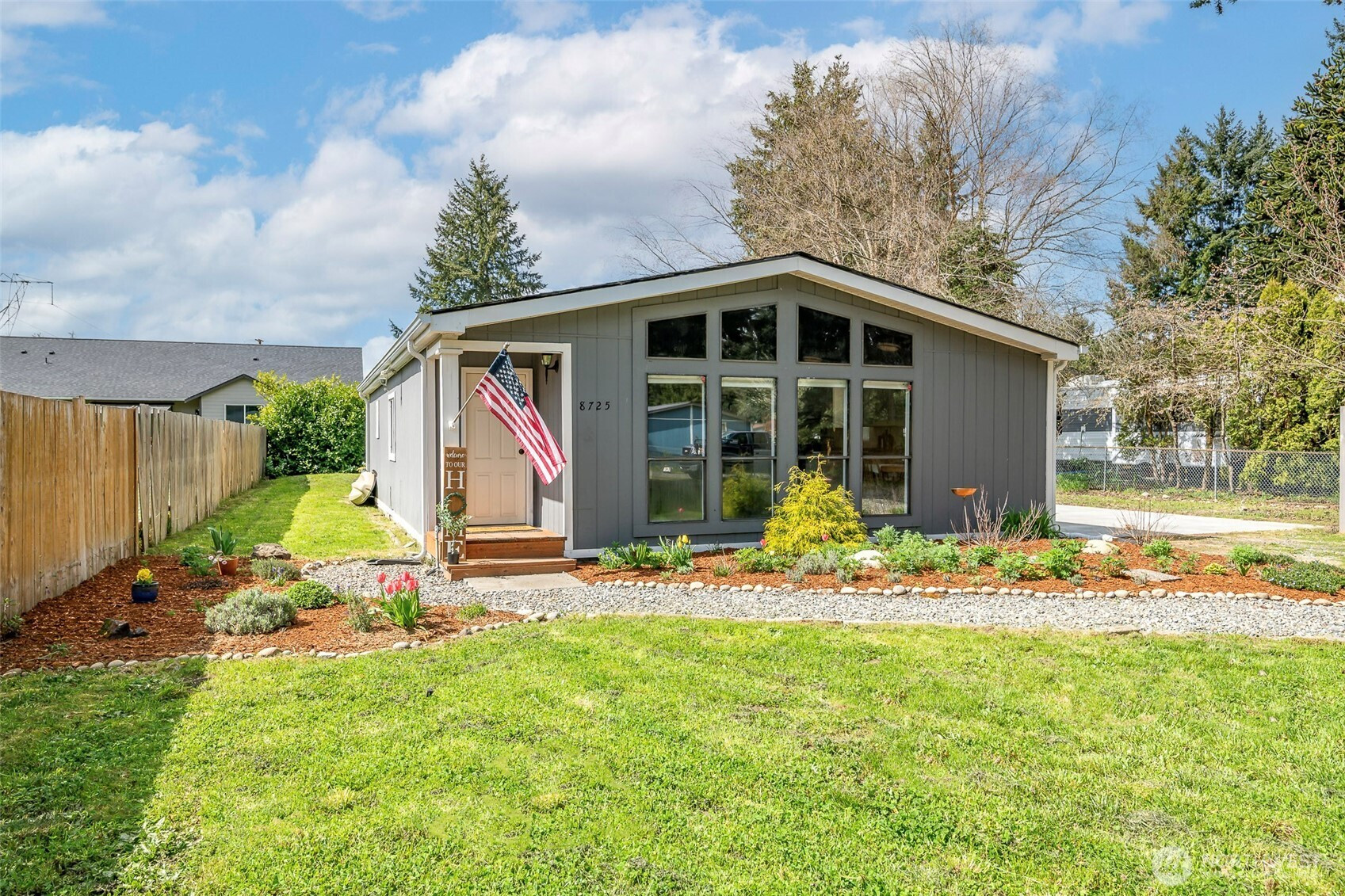 8725 Pepperidge Lane SE, Yelm, WA 98597