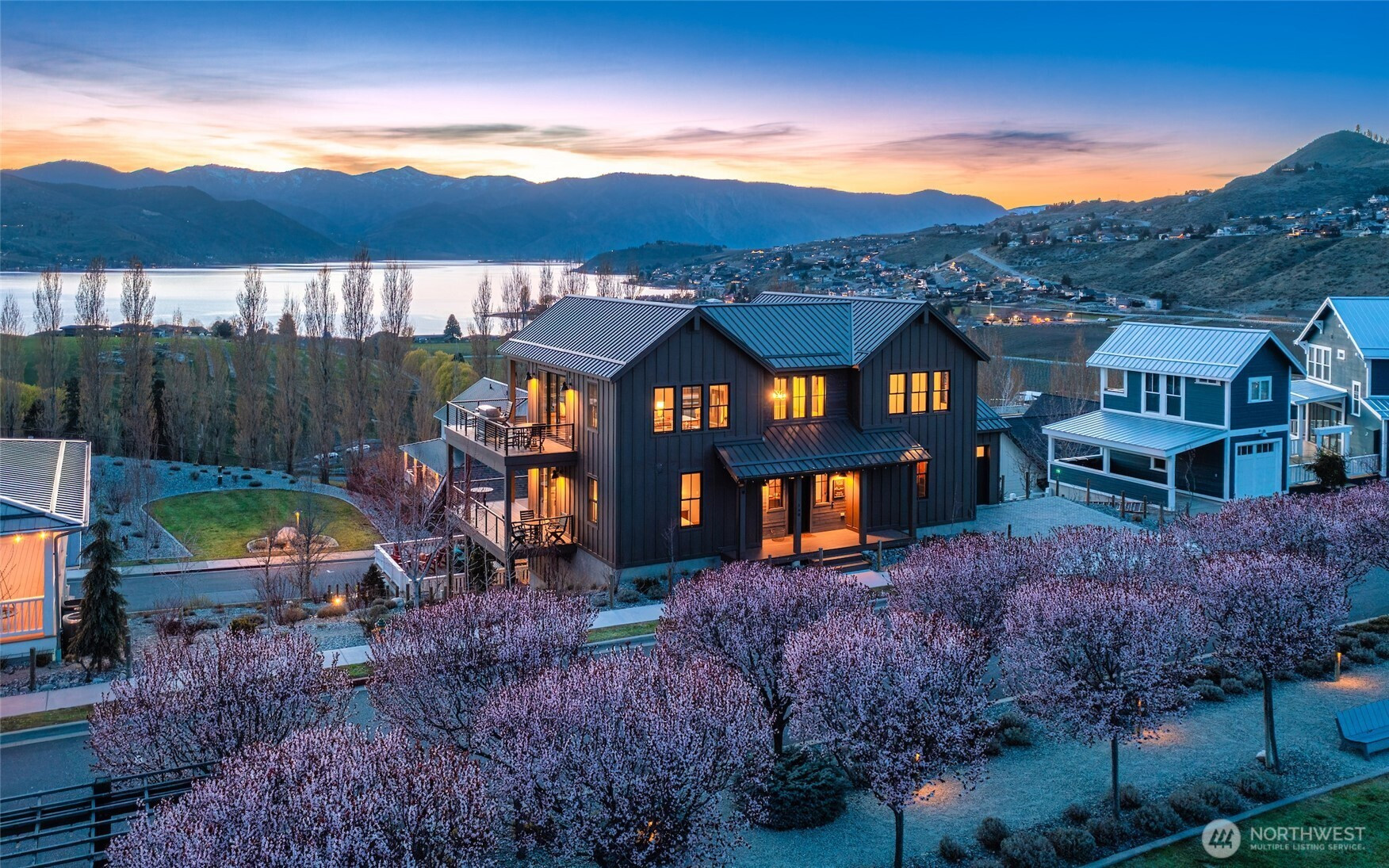 168 Jackrabbit Lane, Chelan, WA 98816
