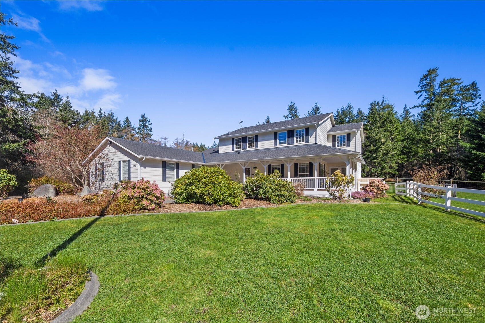 1870 W Cloud Way, Oak Harbor, WA 98277