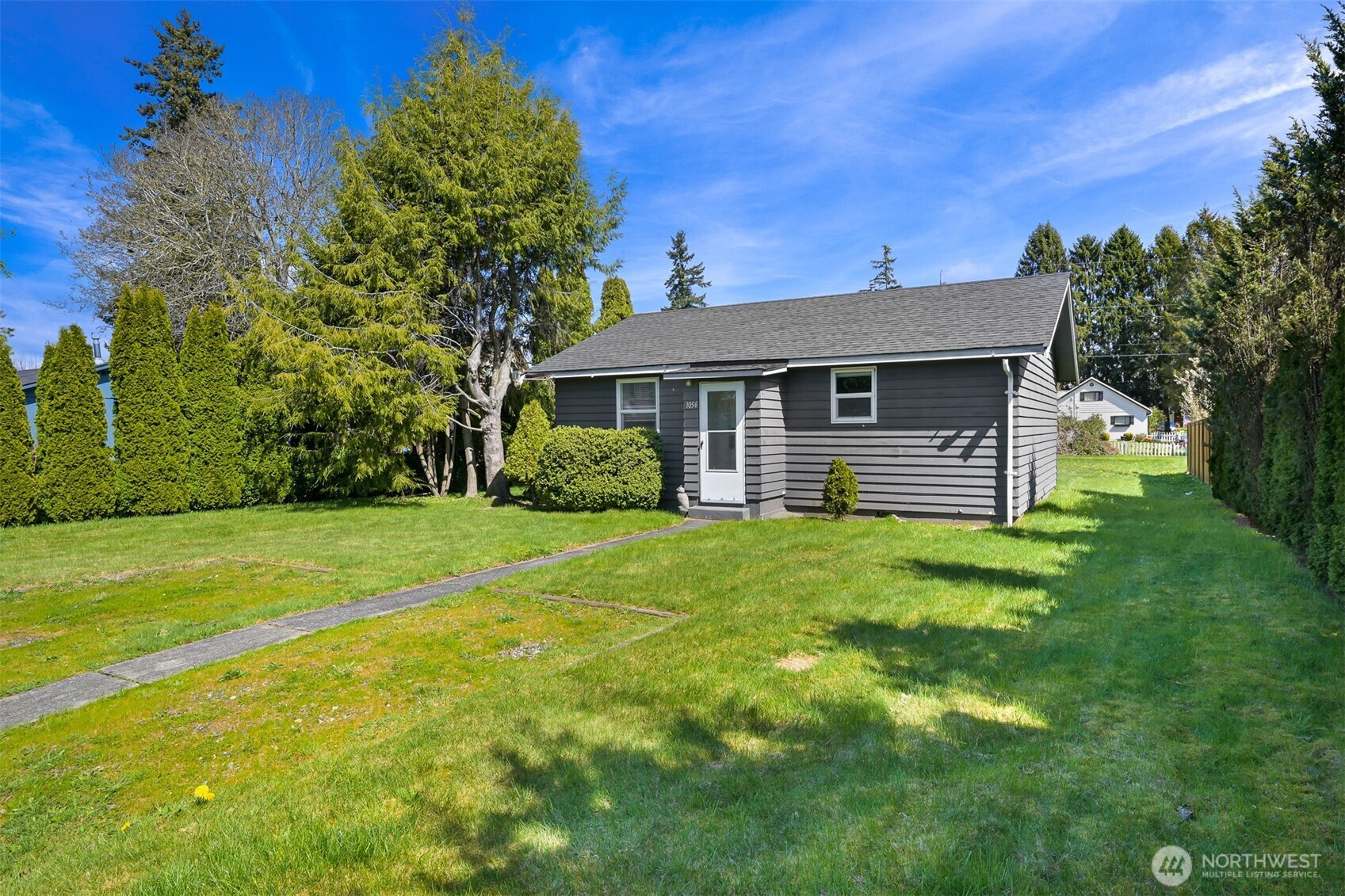 1056 Harrison Avenue, Blaine, WA 98230