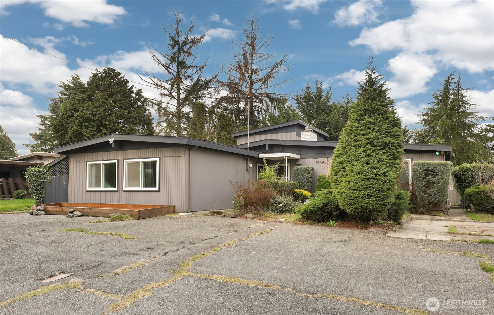 14445 26th Avenue S, SeaTac, WA 98168