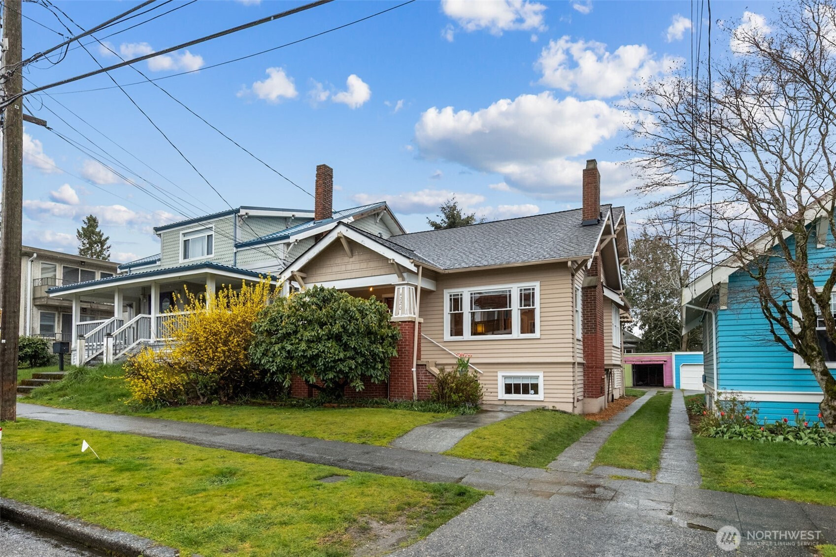 4220 Francis Avenue N, Seattle, WA 98103