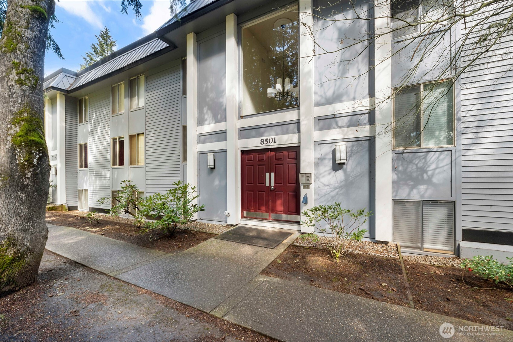 8501 Zircon Drive SW, Lakewood, WA 98498