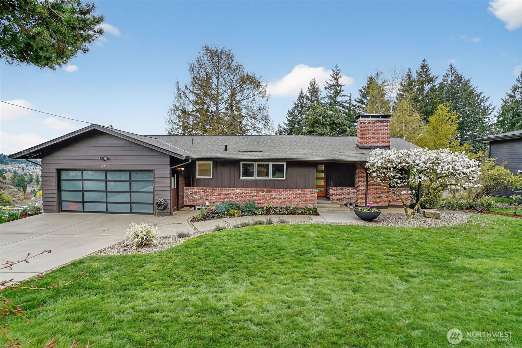 12944 SE Ridgecrest Road, Happy Valley, WA 97086