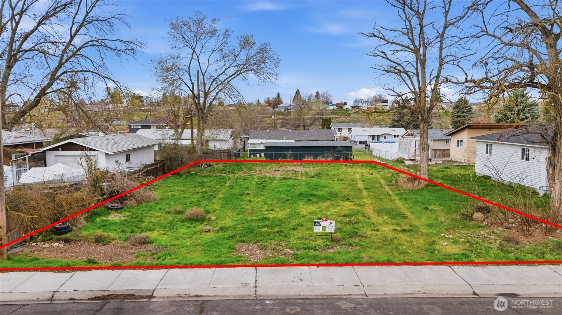 1528 N Buell Street, Moses Lake, WA 98837