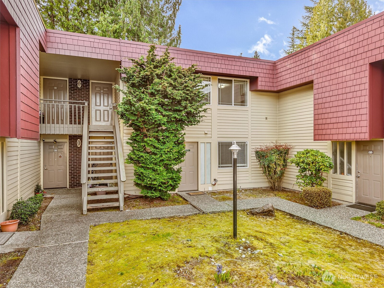 501 141st Avenue SE, Bellevue, WA 98007