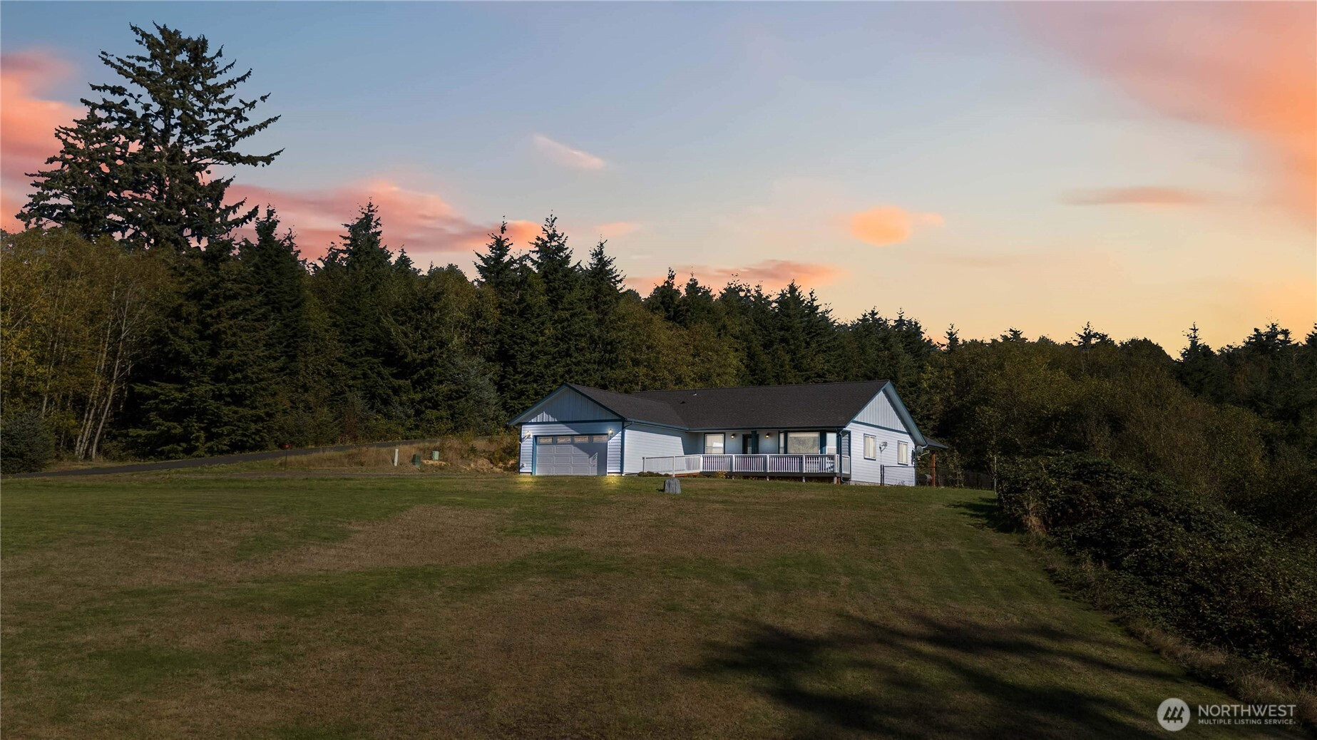 58 Alger Creek Heights Road, Cathlamet, WA 98612