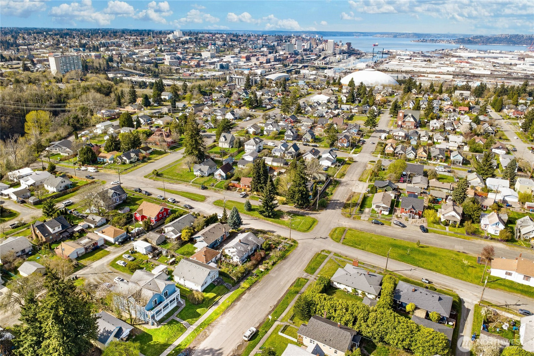 3572 -3574 E F Street, Tacoma, WA 98404