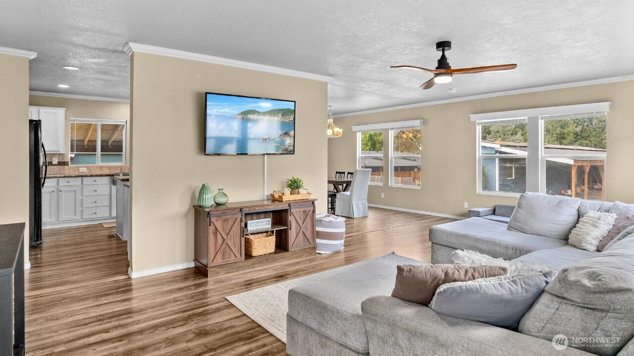 7618 157th Street Ct E, Puyallup, WA 98375