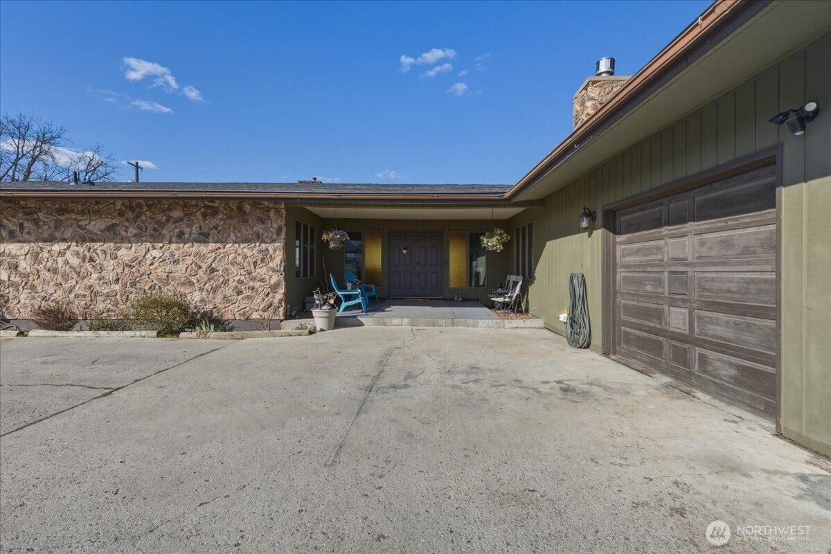 313 SE Trinity Avenue, Wilbur, WA 99185