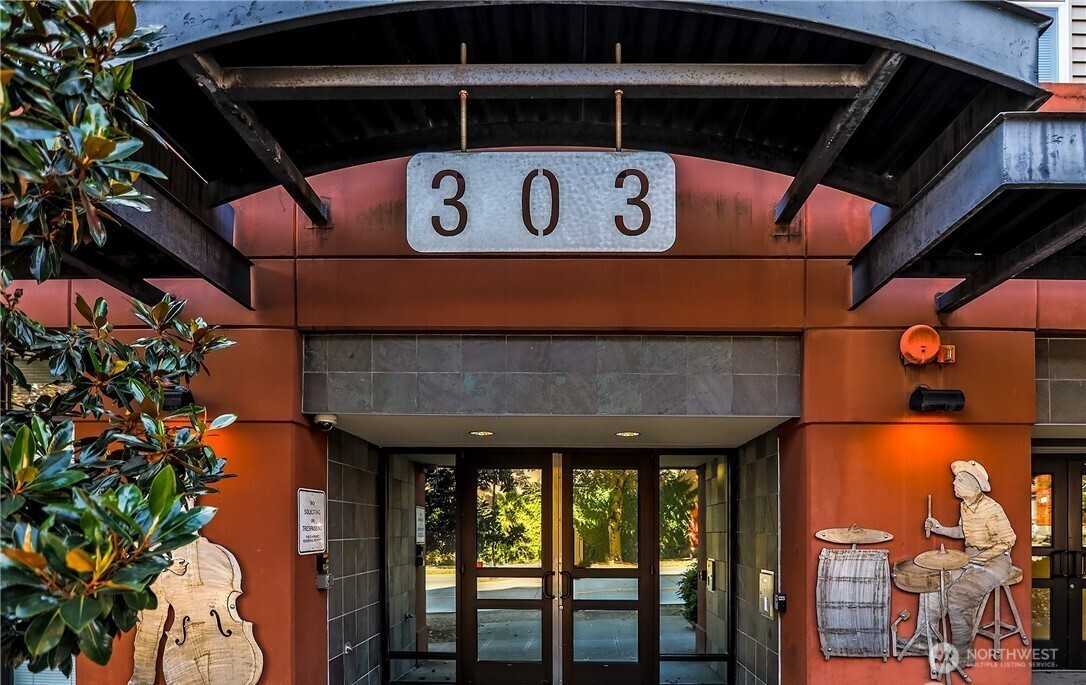 303 23rd Avenue S, Seattle, WA 98144