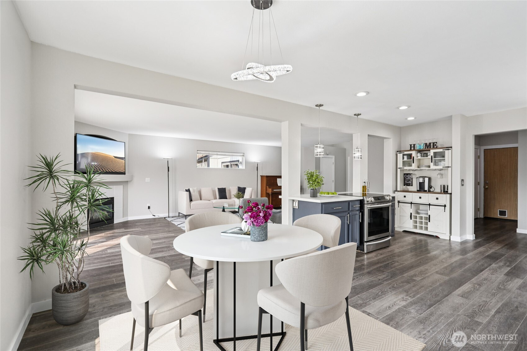 15402 41st Avenue E, Tacoma, WA 98446